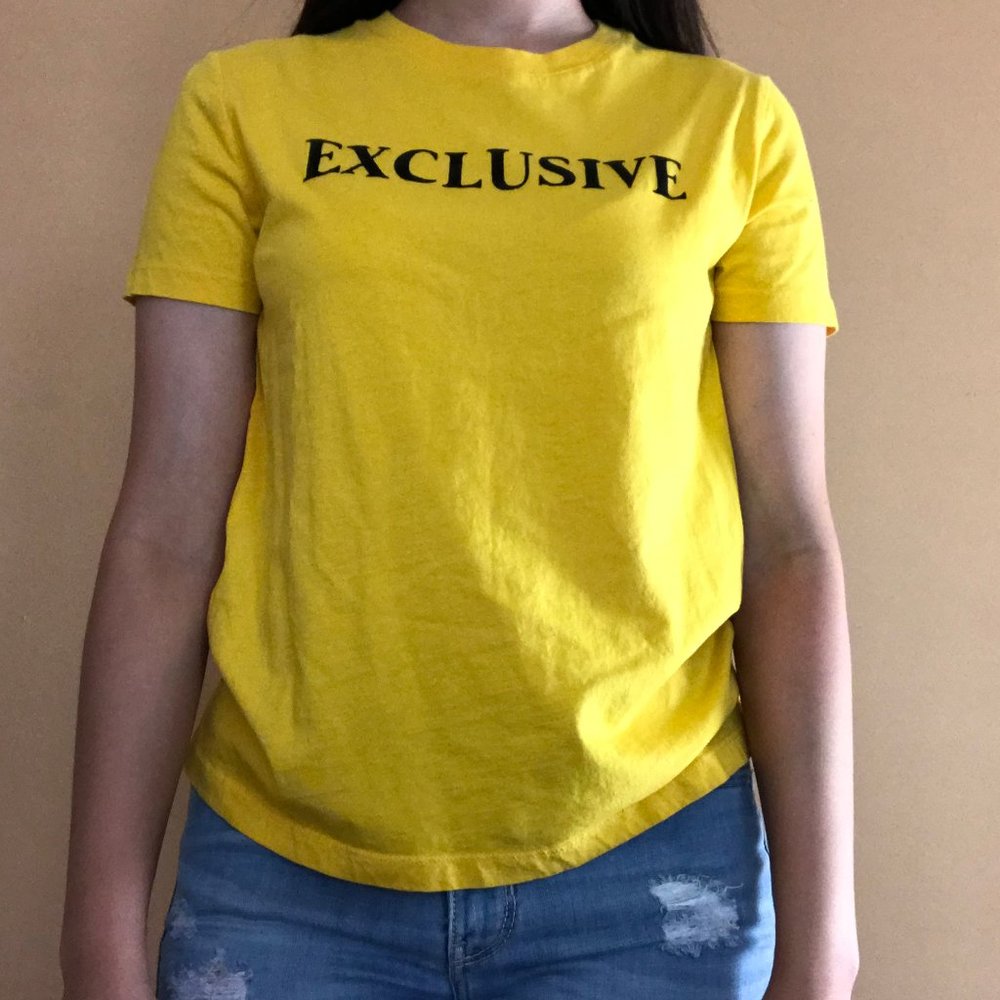 Yellow "Exclusive" Top - Picture 4 of 5